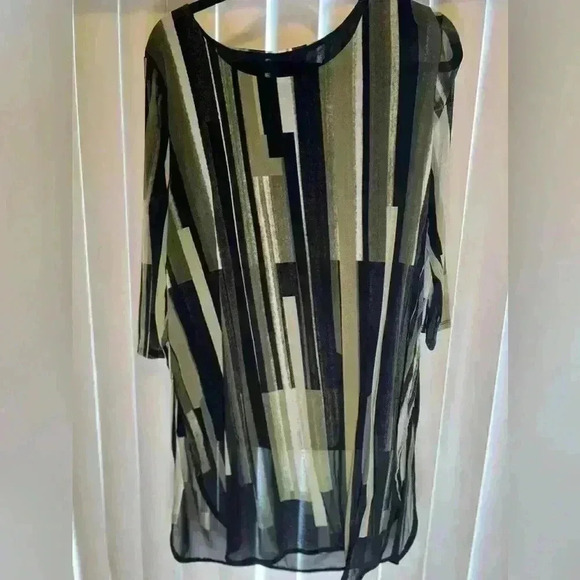 NWOT Alfani Printed Mesh Tunic, brand new never worn. Army green mixed color - Picture 8 of 15
